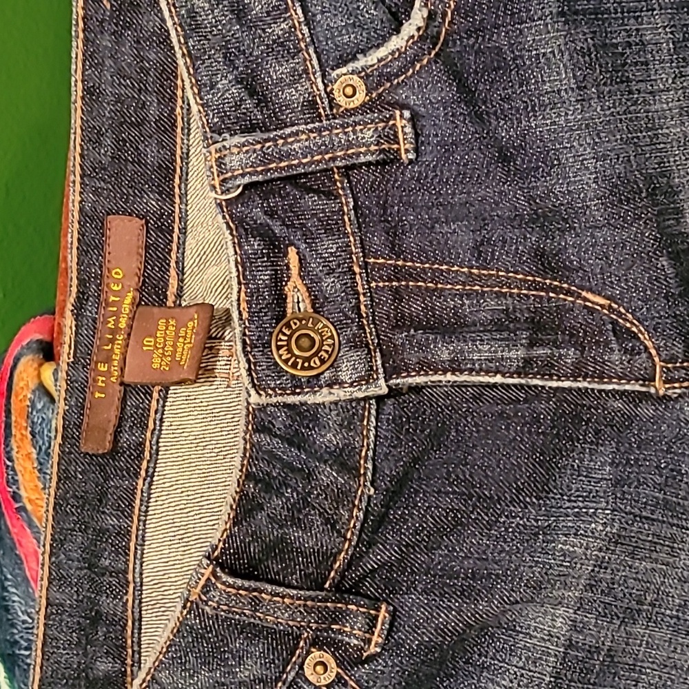 The Limited women’s size 10 mid rise boot cut jeans NWOT